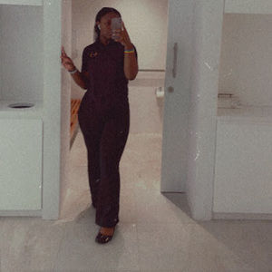 Meet your Posher, Janine